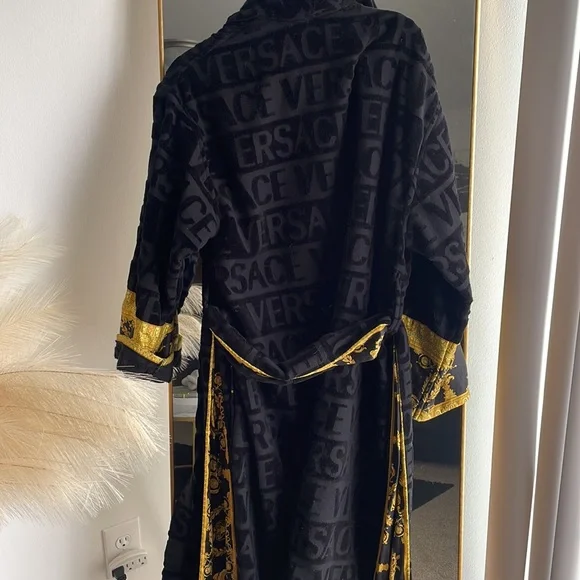 Versace Robe - Picture 2 of 9